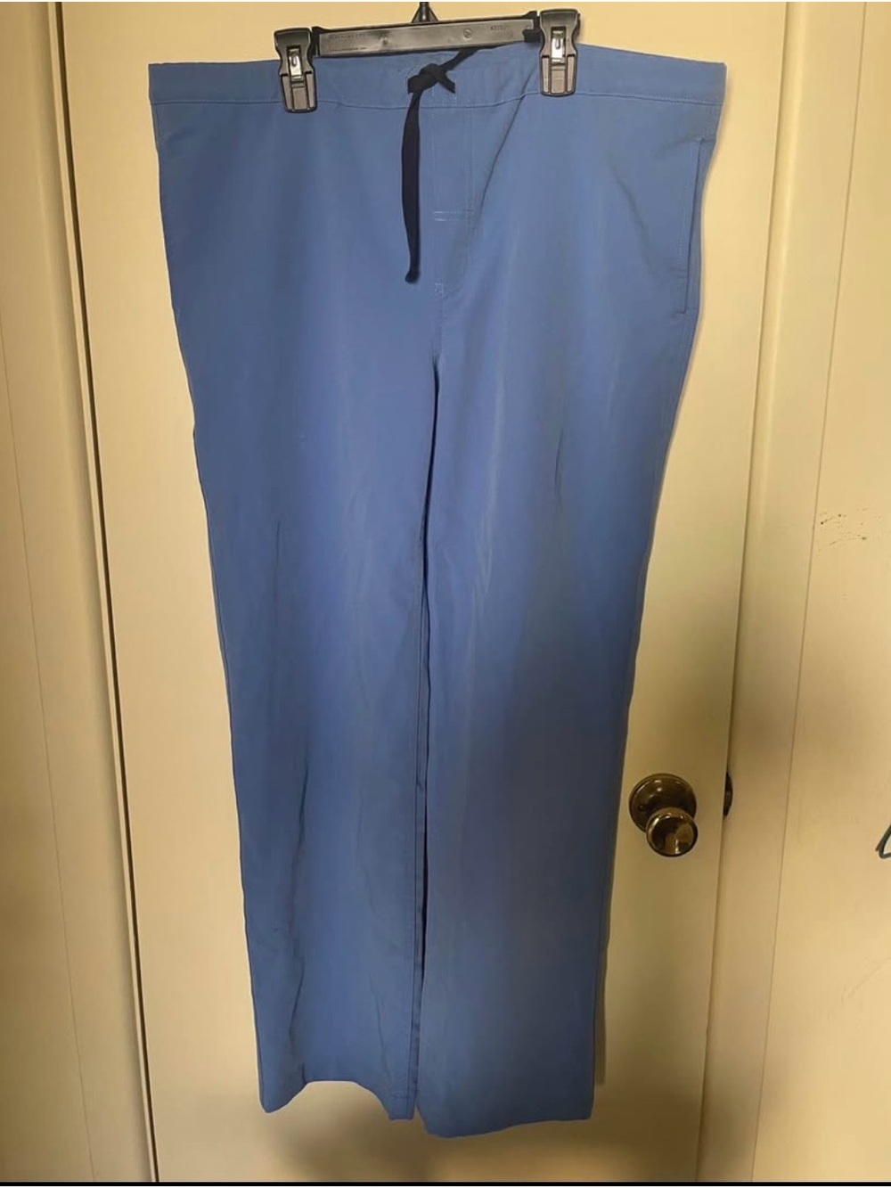 Figs Men's Light Blue Drawstring Scrub Pants with Black Drawcord